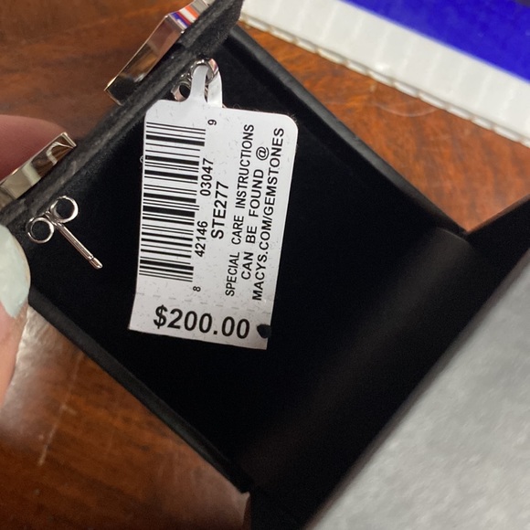 Mens Earrings - Picture 3 of 3